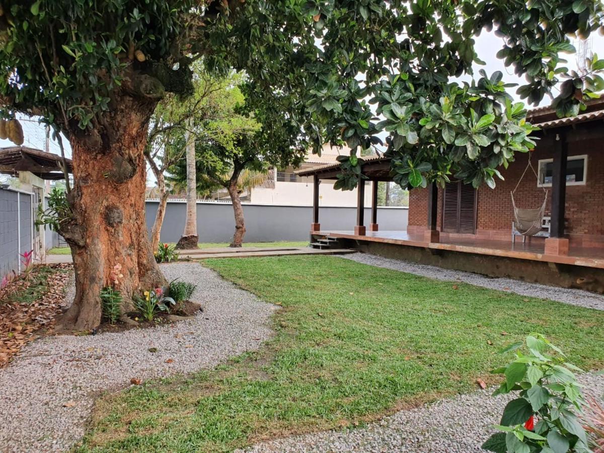 Hospedagem econômica, Suítes Flor de Maria na Martin de Sá Caraguatatuba Esterno foto